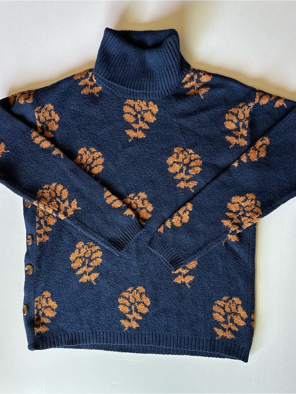 St. John's Bay Women’s Navy Gold Turtleneck Pattern Sweater M